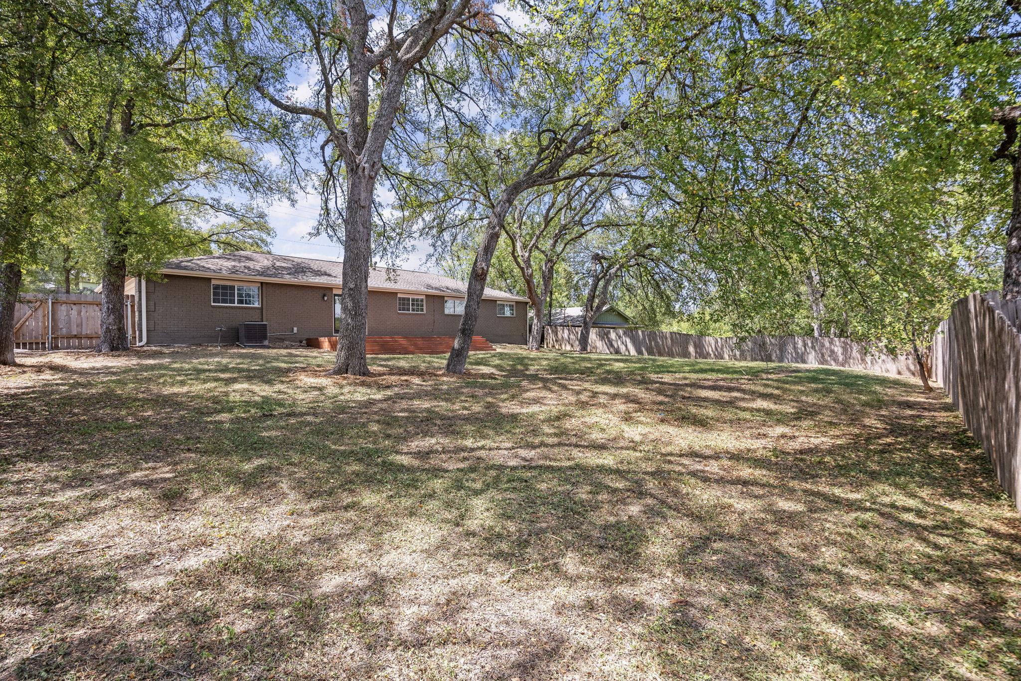 2904 Northeast Dr, Austin, TX 78723