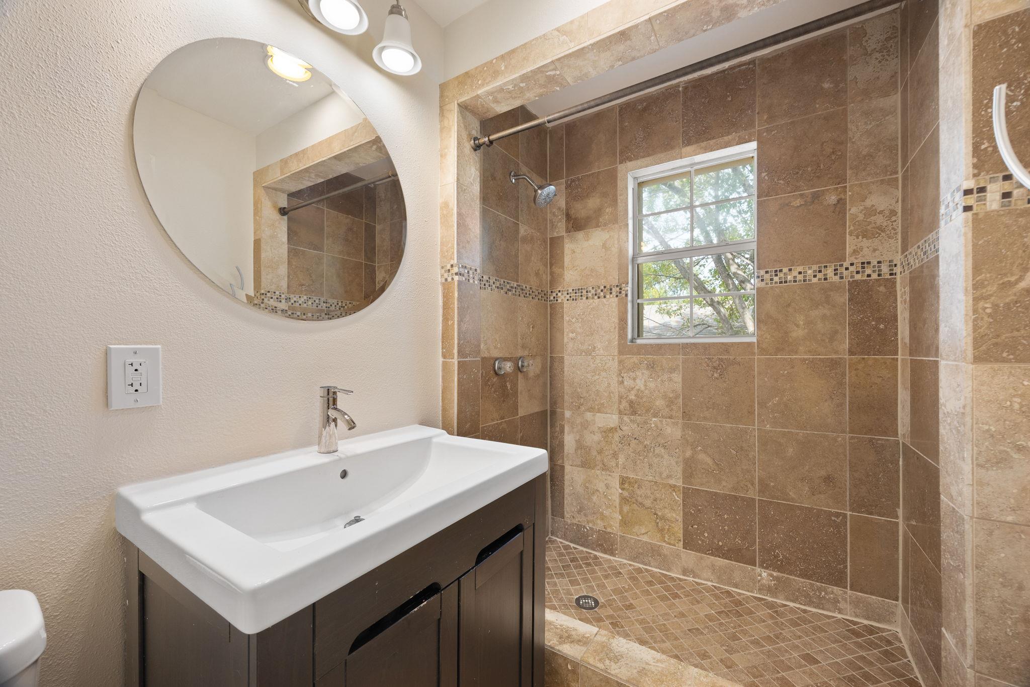 2904 Northeast Dr, Austin, TX 78723