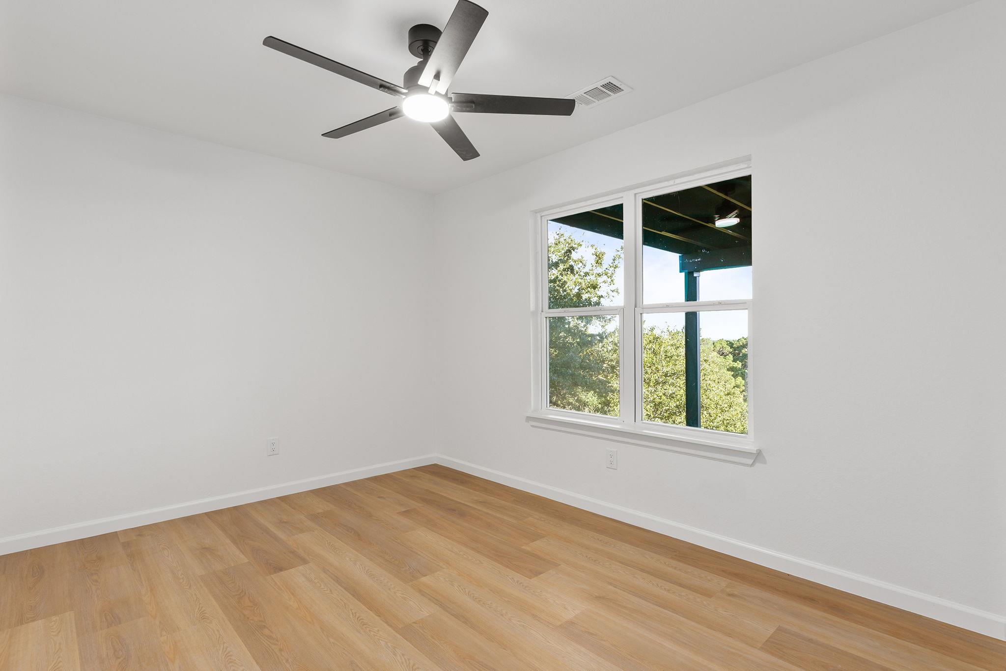 106 Koolua Dr, Bastrop, TX 78602