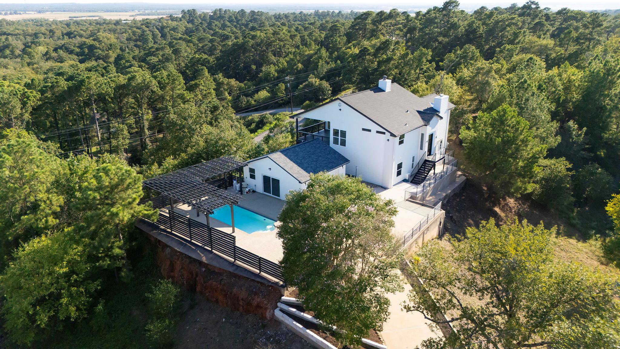 106 Koolua Dr, Bastrop, TX 78602