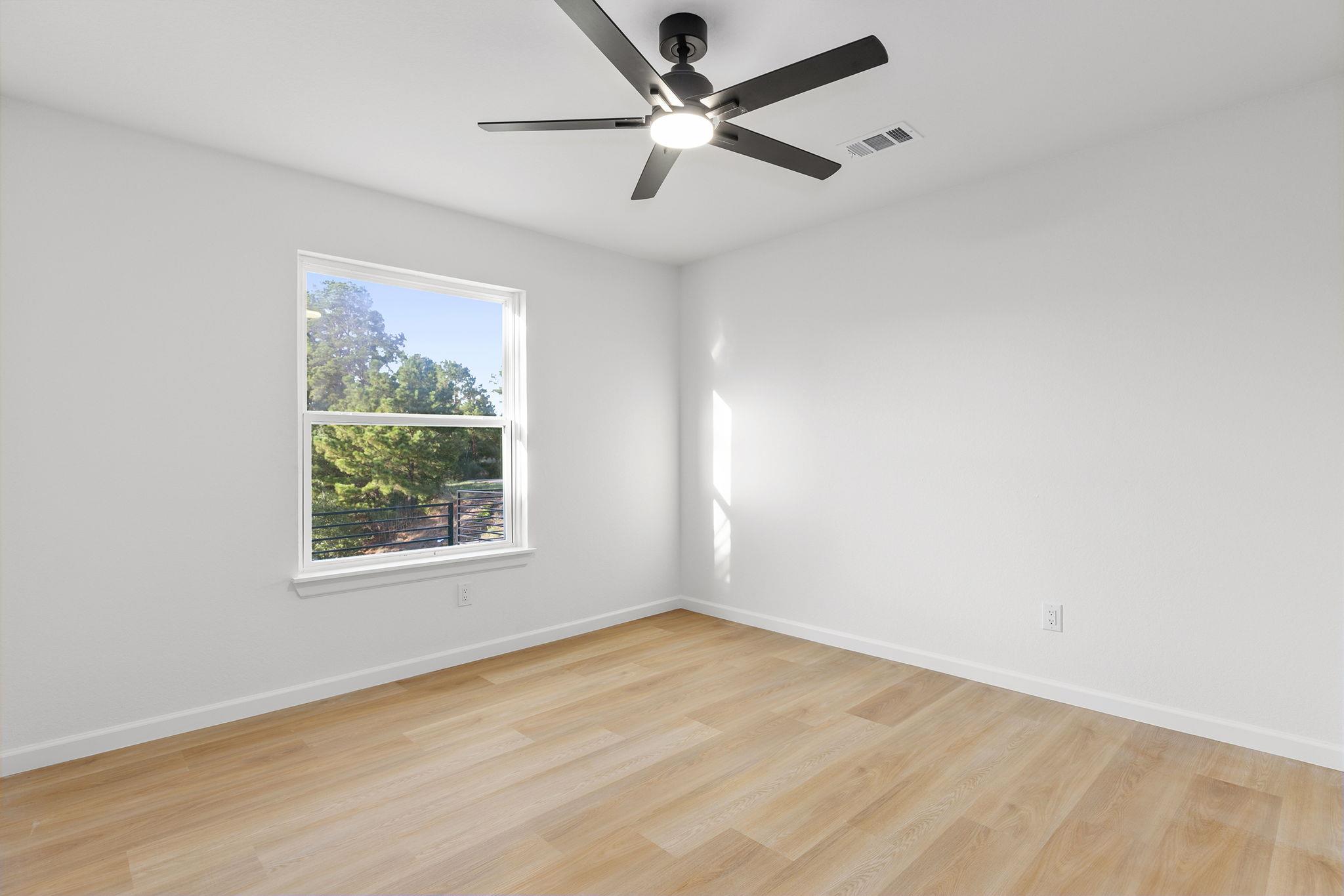 106 Koolua Dr, Bastrop, TX 78602