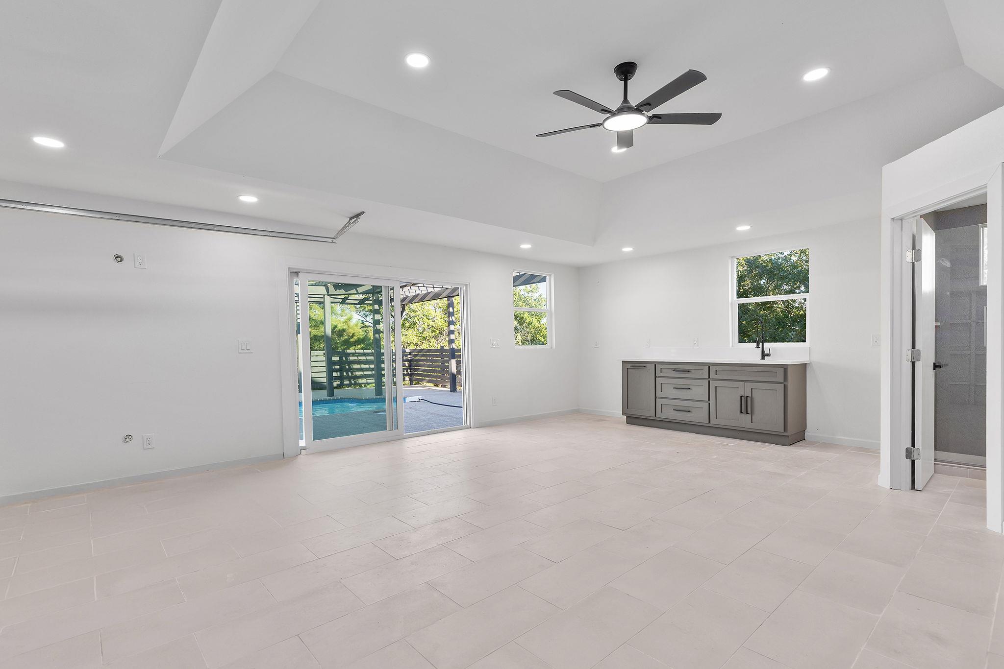 106 Koolua Dr, Bastrop, TX 78602