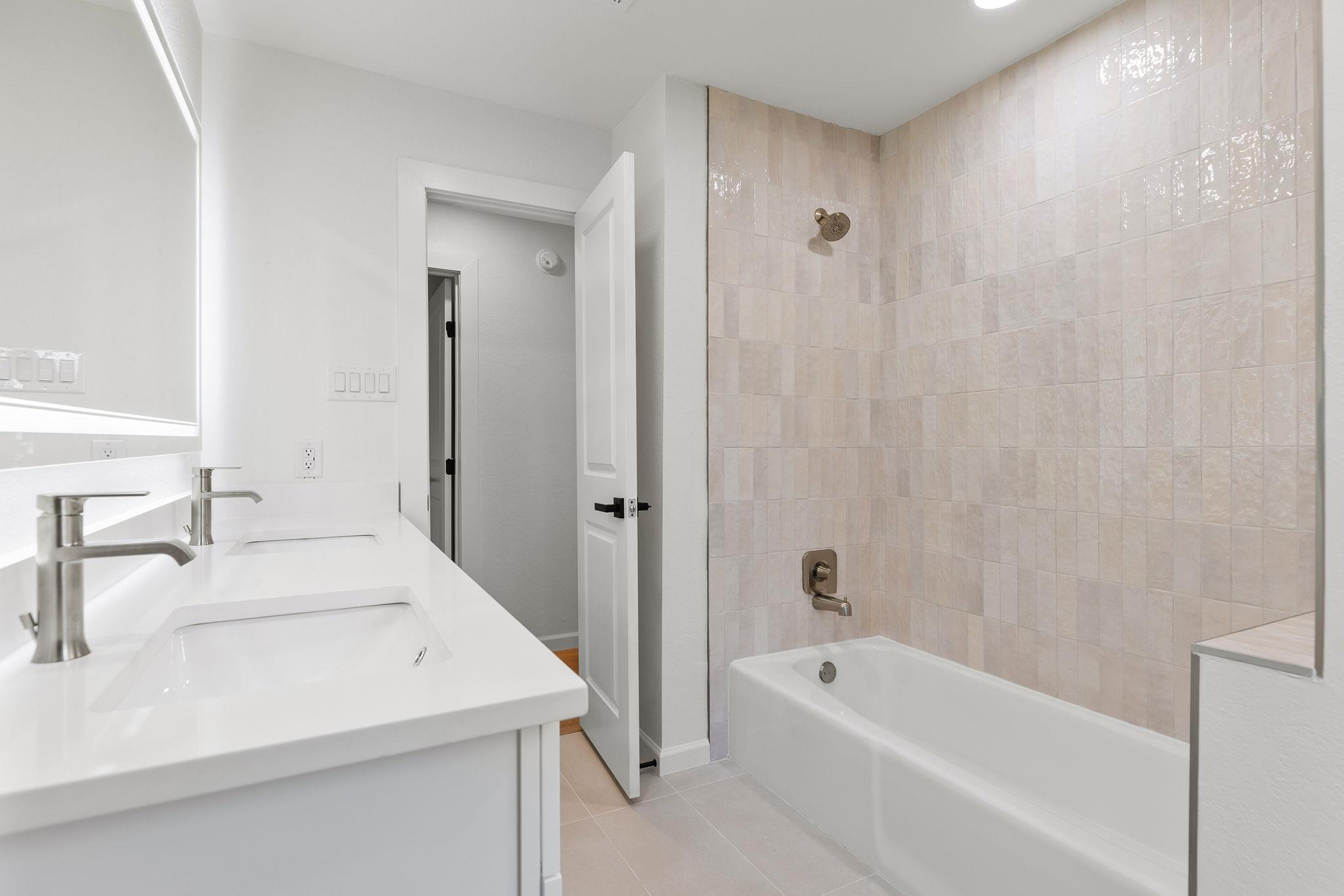 106 Koolua Dr, Bastrop, TX 78602