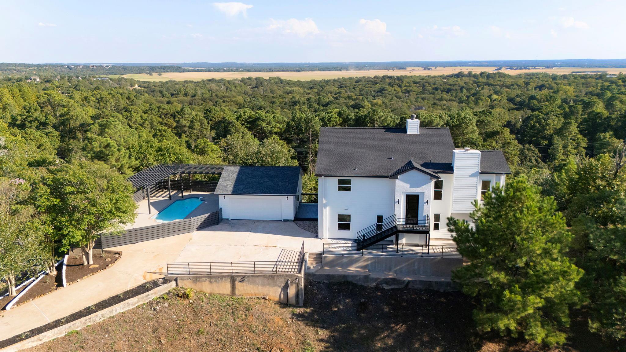 106 Koolua Dr, Bastrop, TX 78602