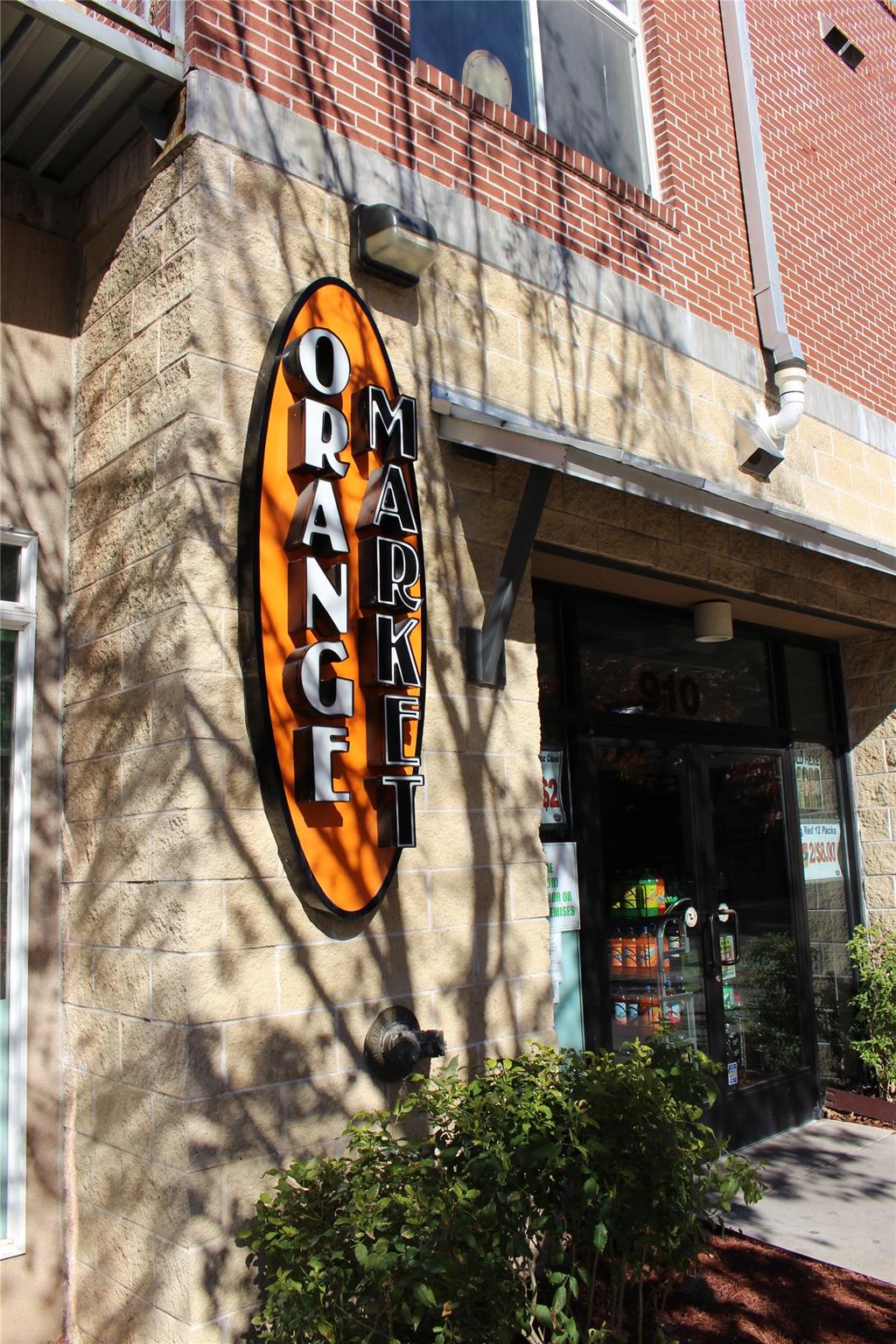 910 W 25th St # 503, Austin, TX 78705