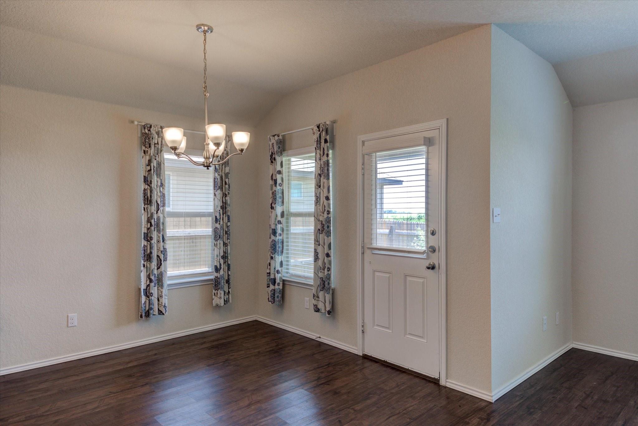 403 Kyra Ln, Taylor, TX 76574