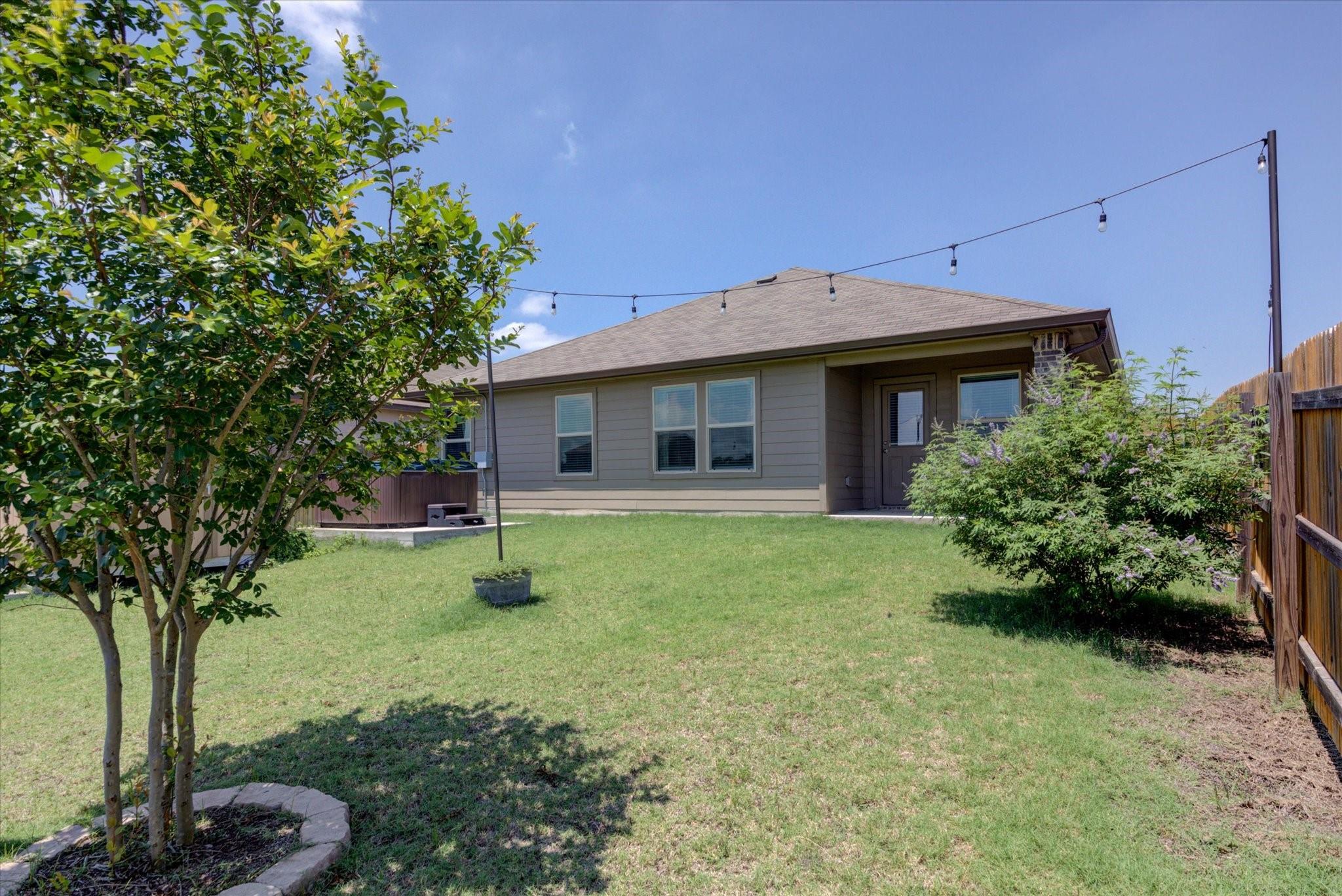 403 Kyra Ln, Taylor, TX 76574