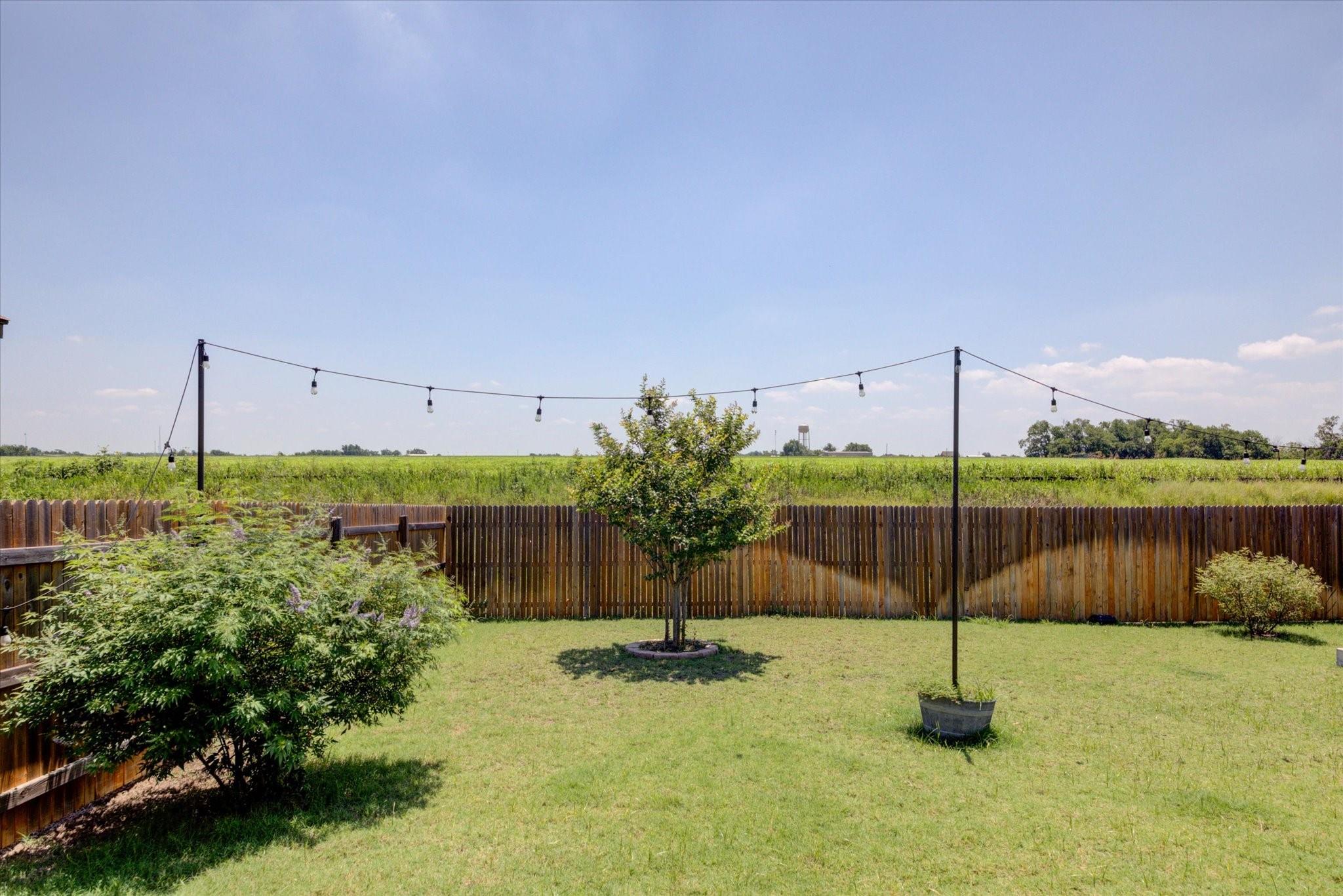 403 Kyra Ln, Taylor, TX 76574