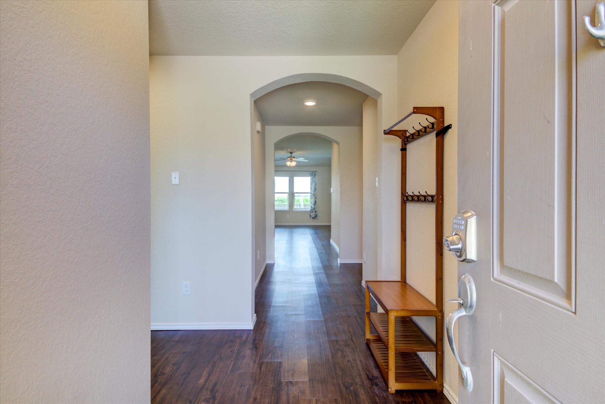 403 Kyra Ln, Taylor, TX 76574