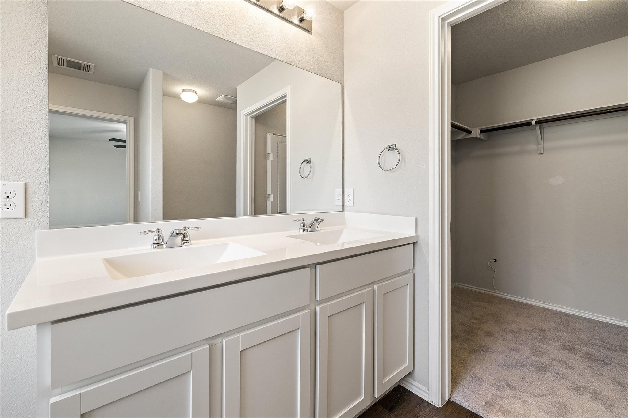 5812 Kennedy St, Austin, TX 78747