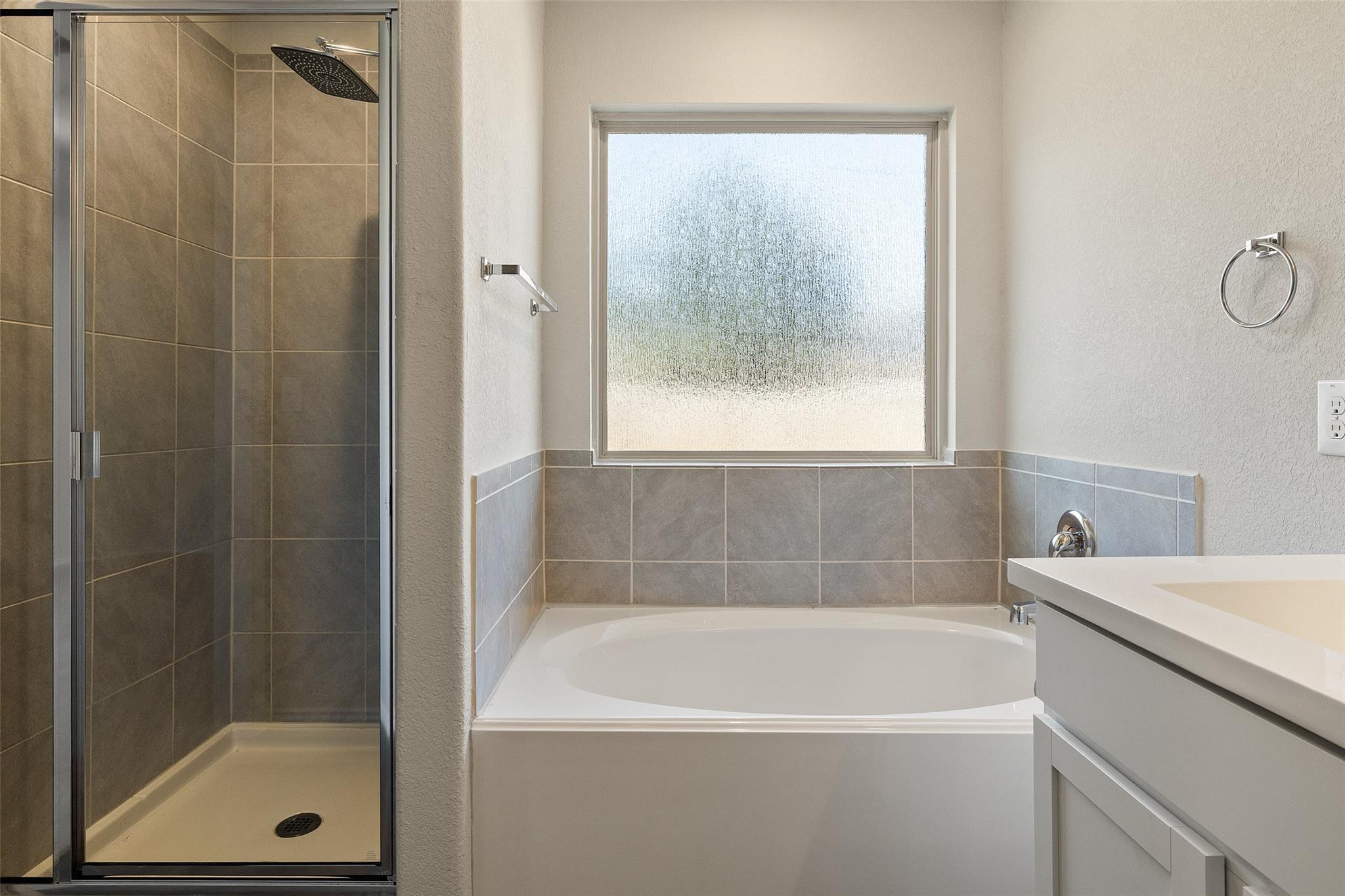 5812 Kennedy St, Austin, TX 78747