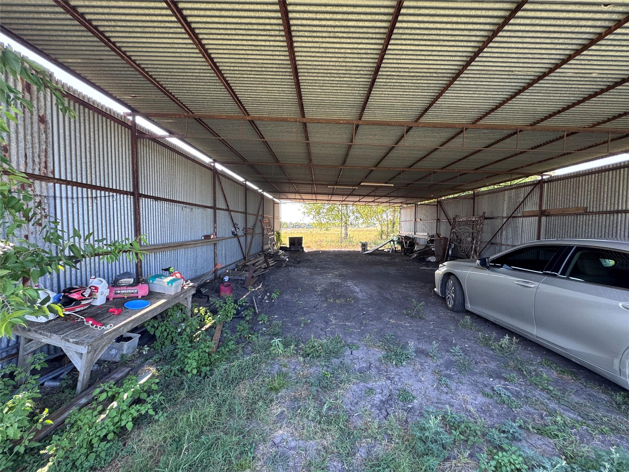 939 Knape Rd, La Grange, TX 78945