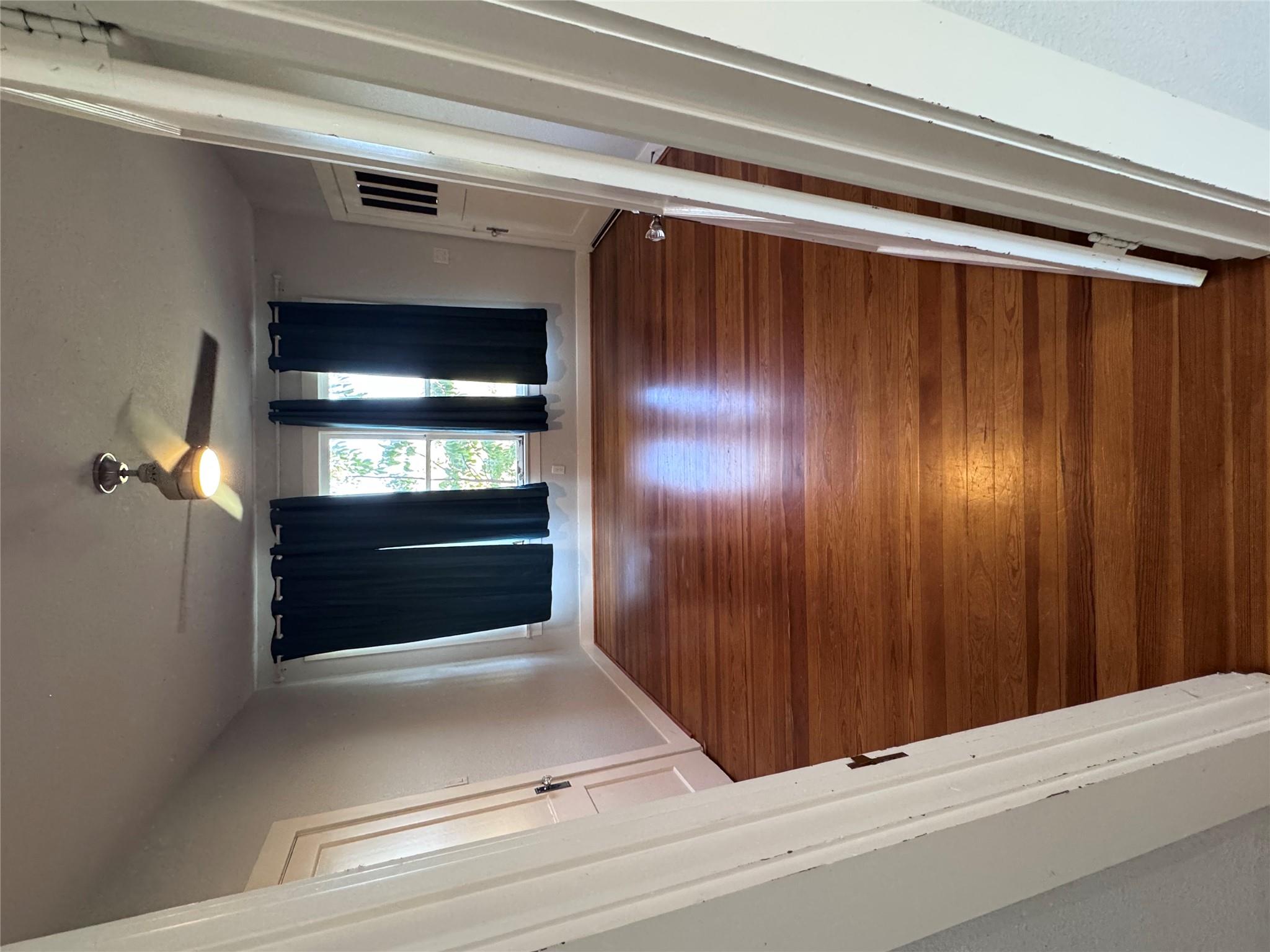 939 Knape Rd, La Grange, TX 78945