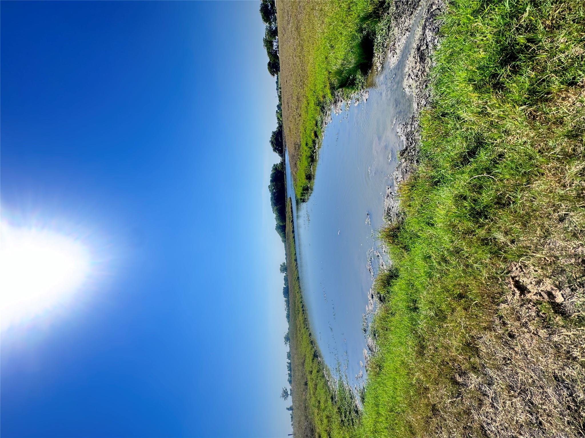 939 Knape Rd, La Grange, TX 78945