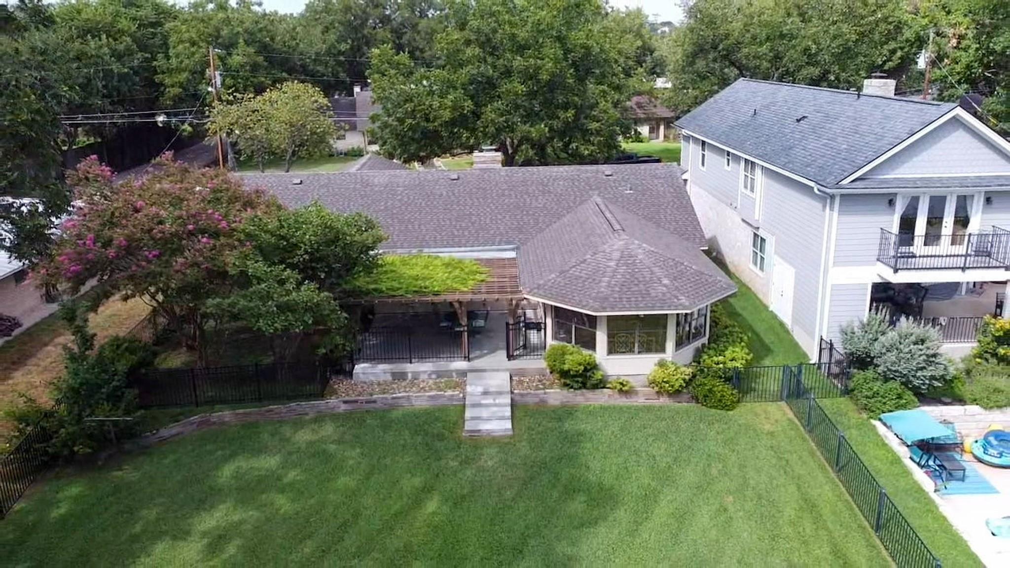 1214 Pecan Dr, Marble Falls, TX 78654