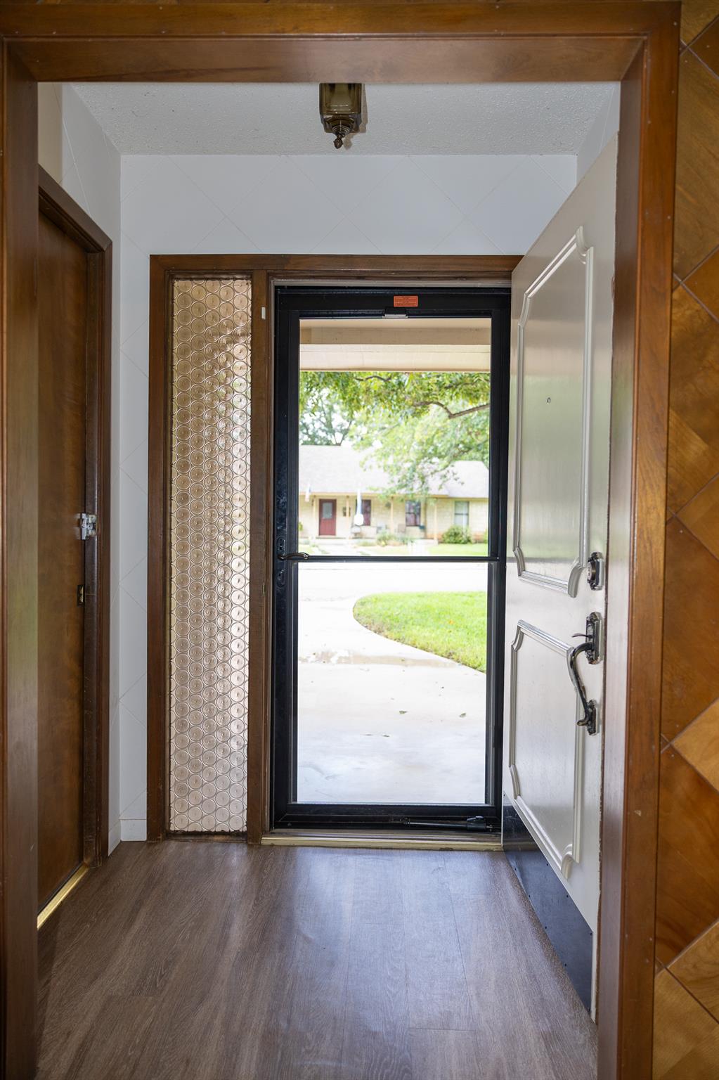 1214 Pecan Dr, Marble Falls, TX 78654