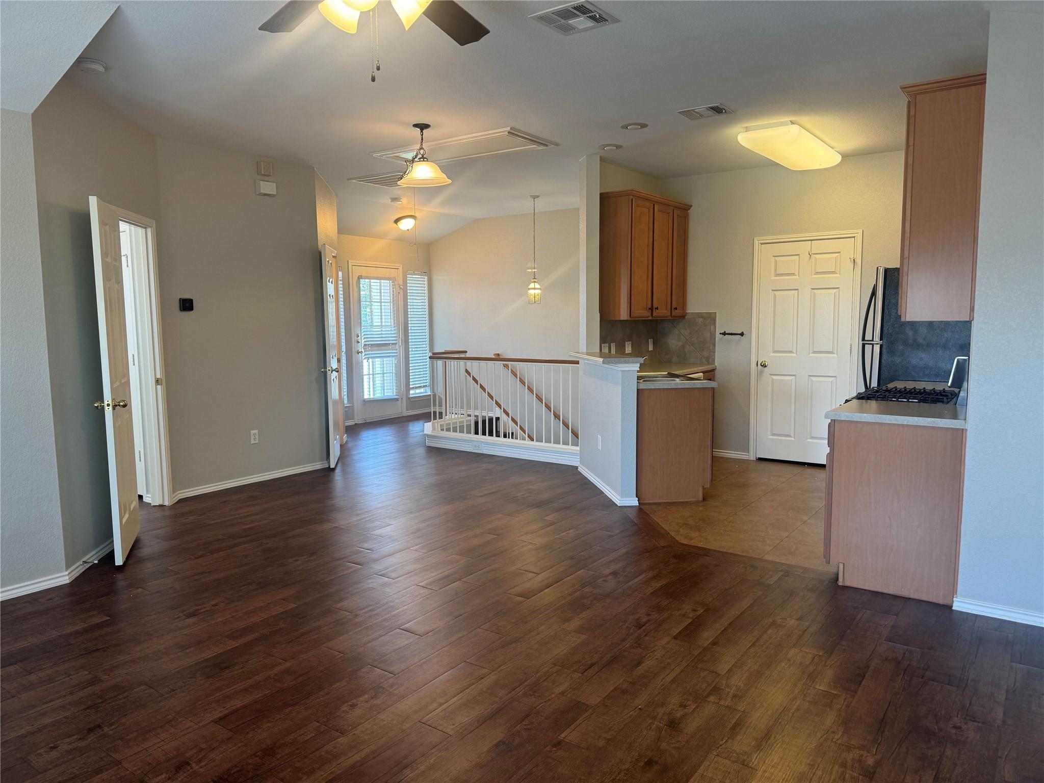 1900 Scofield Ridge Pkwy # 3401, Austin, TX 78727