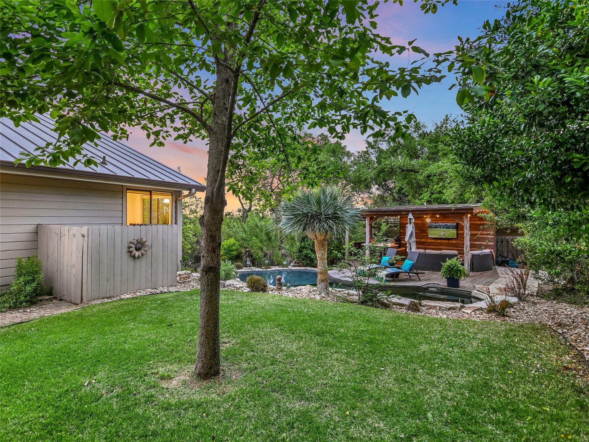 108 Schooner Dr, Lakeway, TX 78738