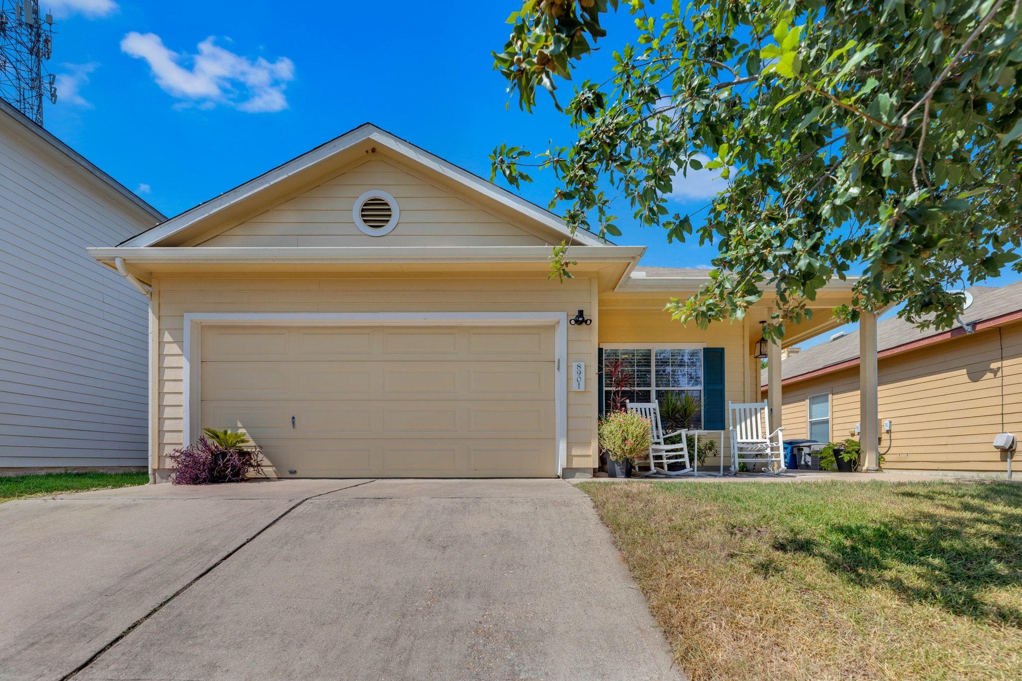8901 Meridian Oak Ln, Austin, TX 78744