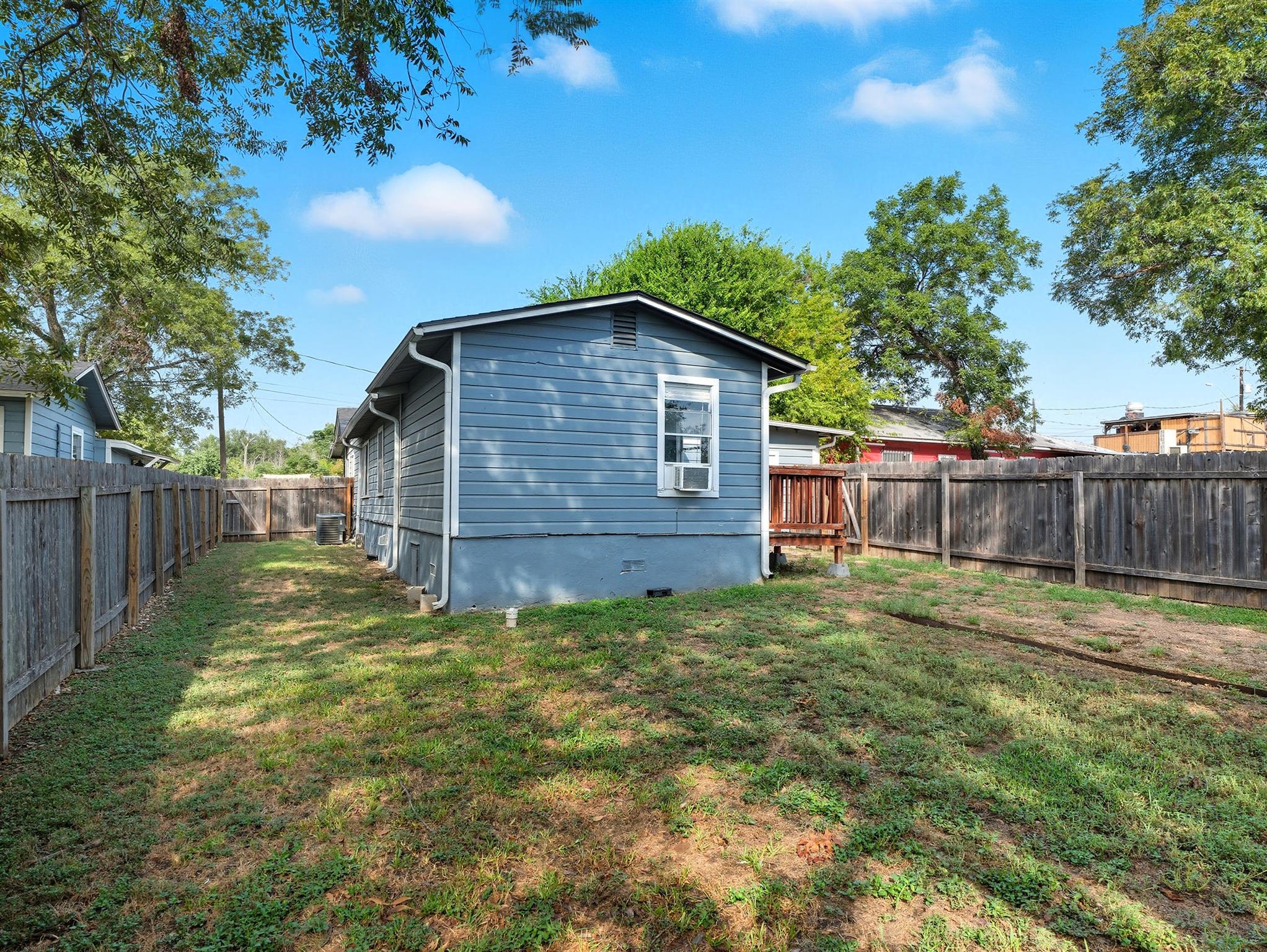 2205 Coleto St, Austin, TX 78722