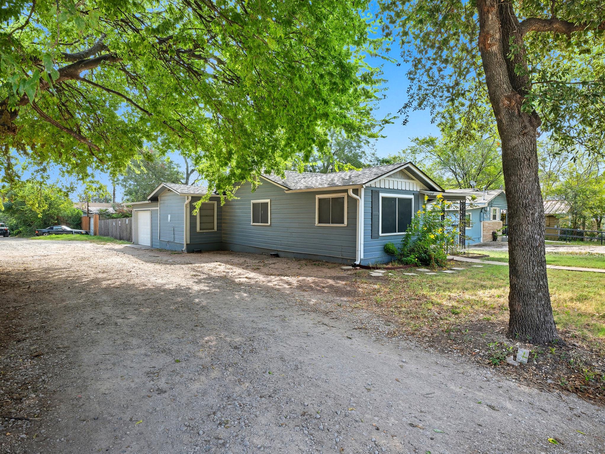 2205 Coleto St, Austin, TX 78722