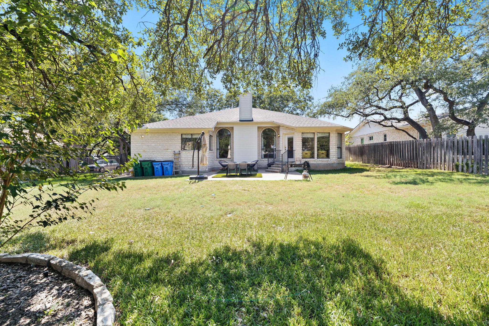 103 Ajuga Ct, Lakeway, TX 78734