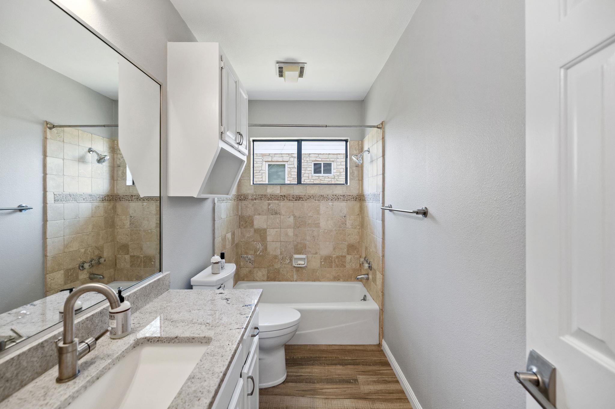 103 Ajuga Ct, Lakeway, TX 78734