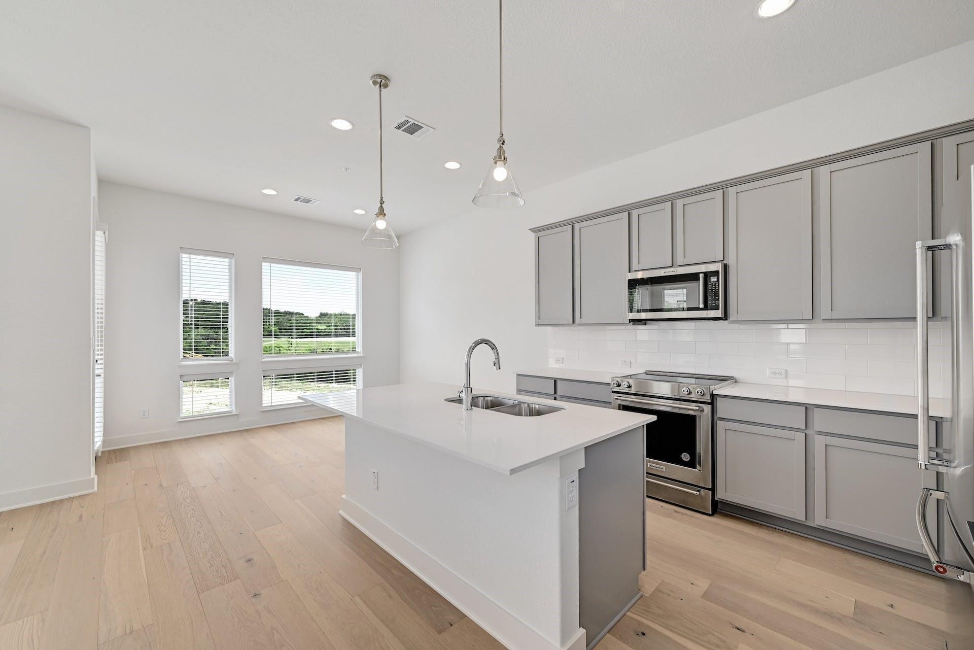 2050 Lohmans Spur # 1801, Lakeway, TX 78734