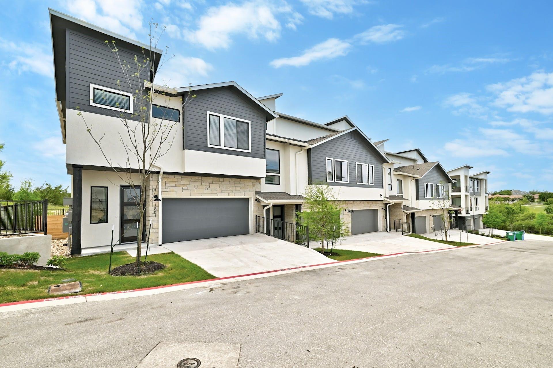 2050 Lohmans Spur # 1801, Lakeway, TX 78734