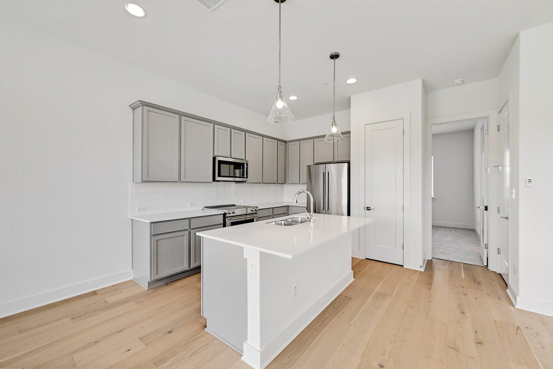 2050 Lohmans Spur # 1801, Lakeway, TX 78734