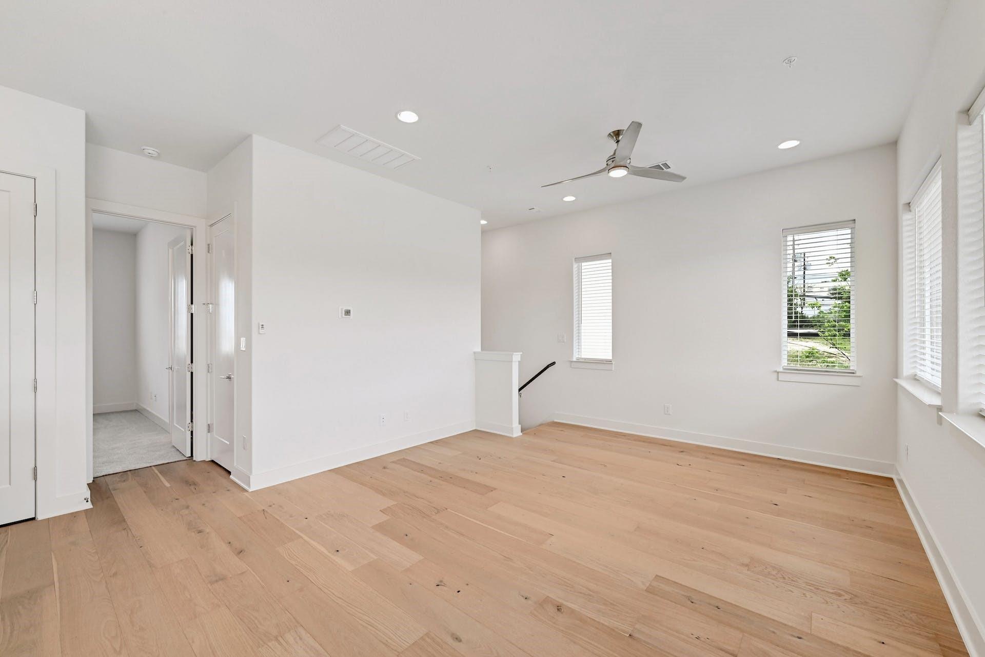 2050 Lohmans Spur # 1801, Lakeway, TX 78734