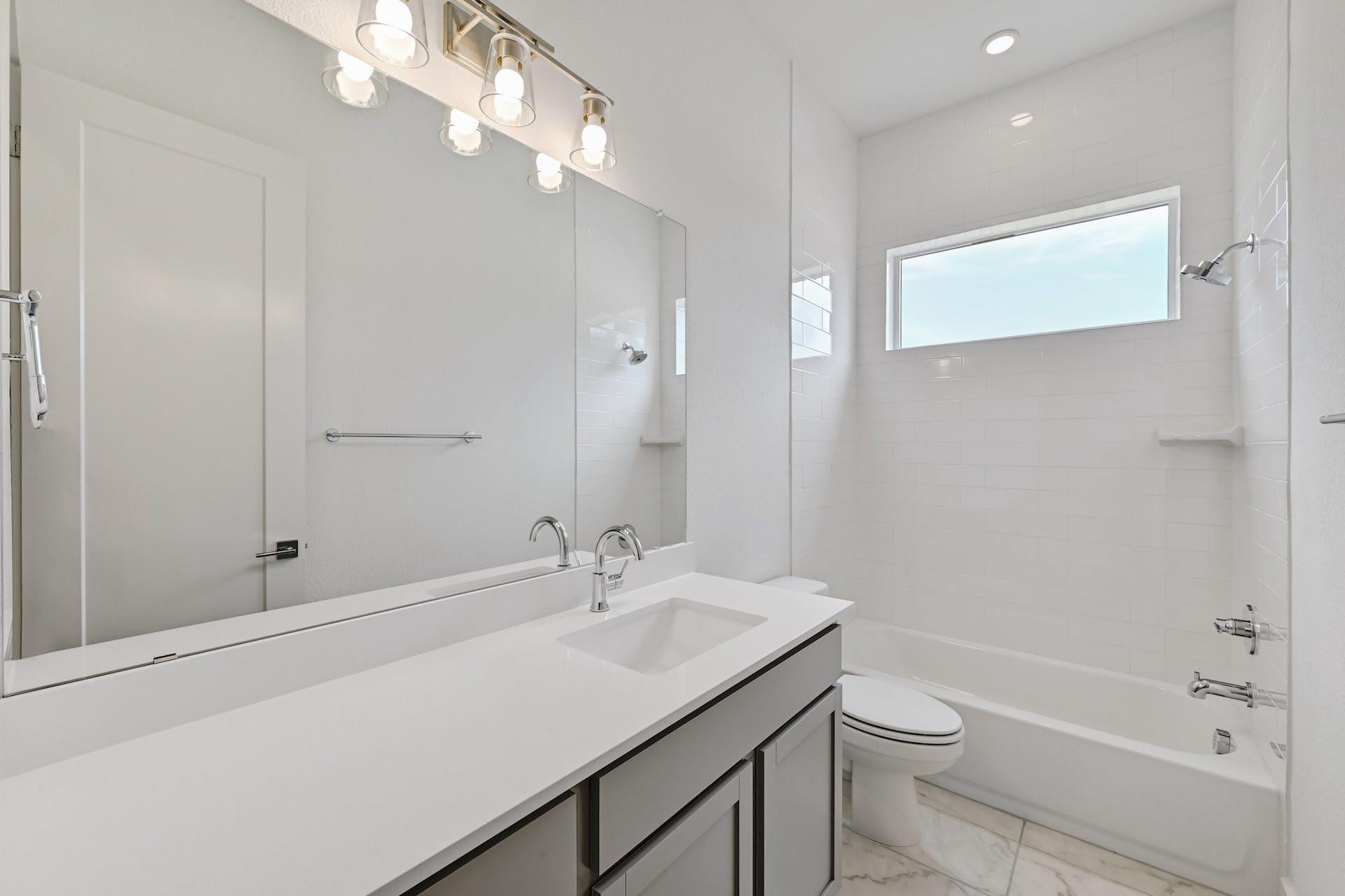 2050 Lohmans Spur # 1801, Lakeway, TX 78734