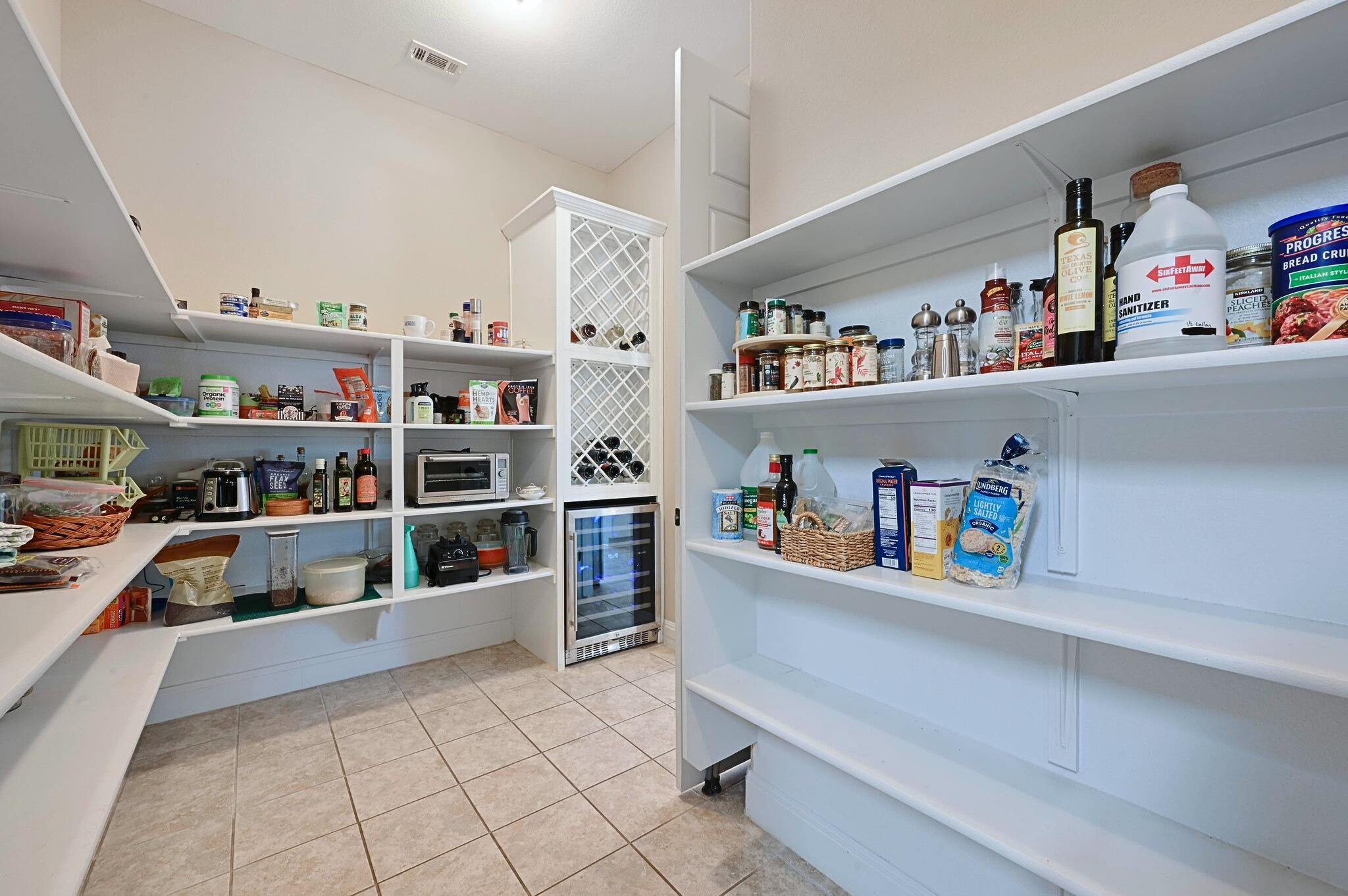 114 Hazelnut Ct, Driftwood, TX 78619