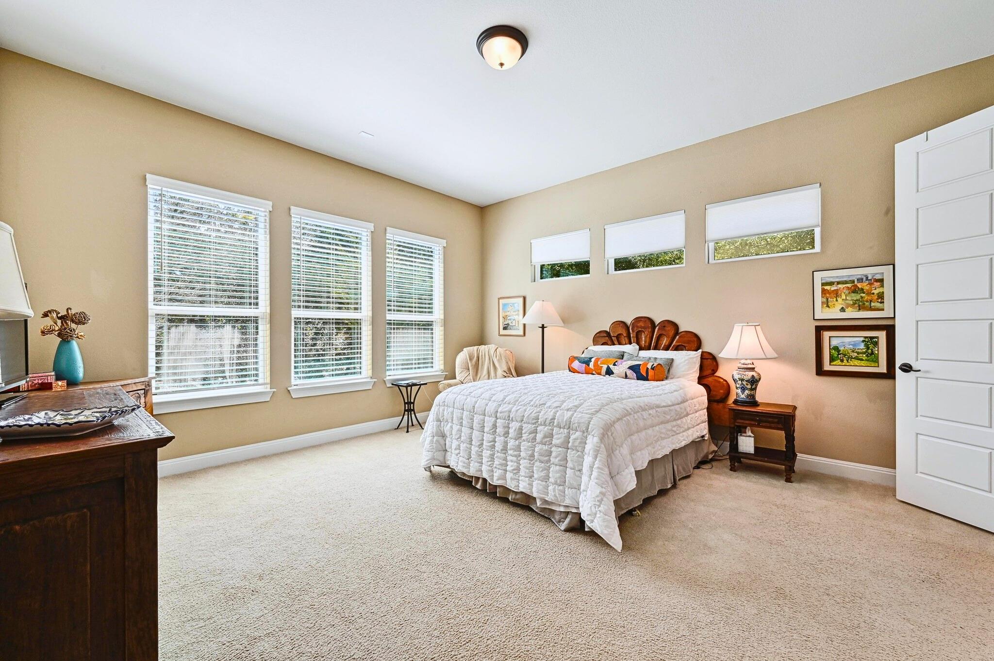 114 Hazelnut Ct, Driftwood, TX 78619