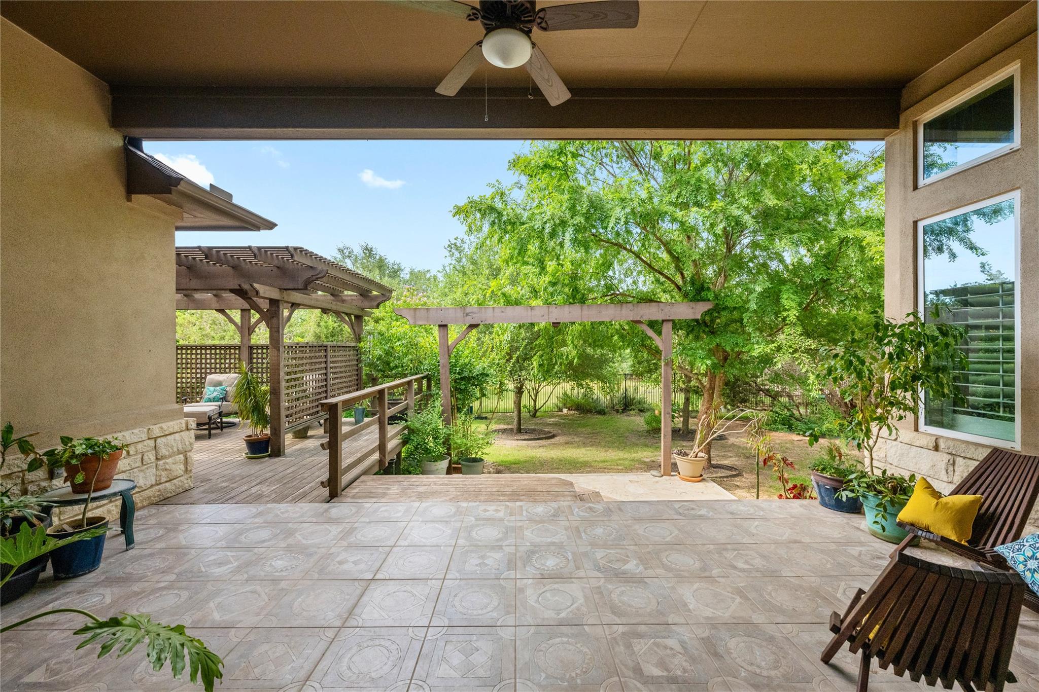 114 Hazelnut Ct, Driftwood, TX 78619