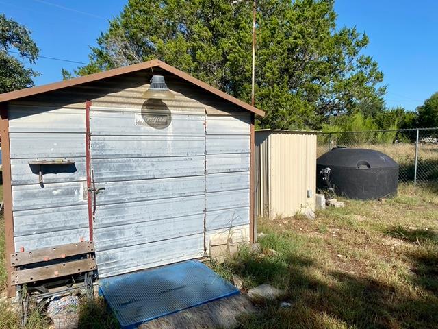 403 Kruse Loop, Lakehills, TX 78063