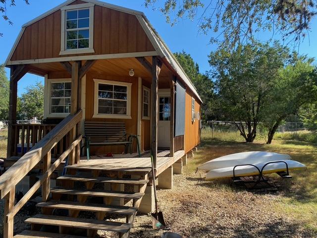 403 Kruse Loop, Lakehills, TX 78063