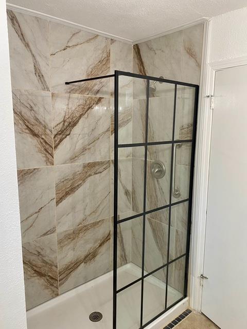 403 Kruse Loop, Lakehills, TX 78063