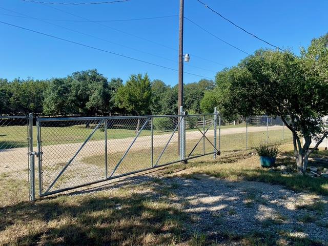 403 Kruse Loop, Lakehills, TX 78063