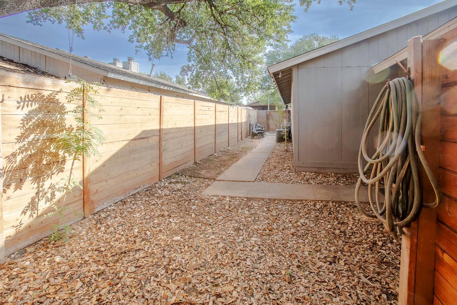 2003 Conestoga Trl # B, Austin, TX 78744