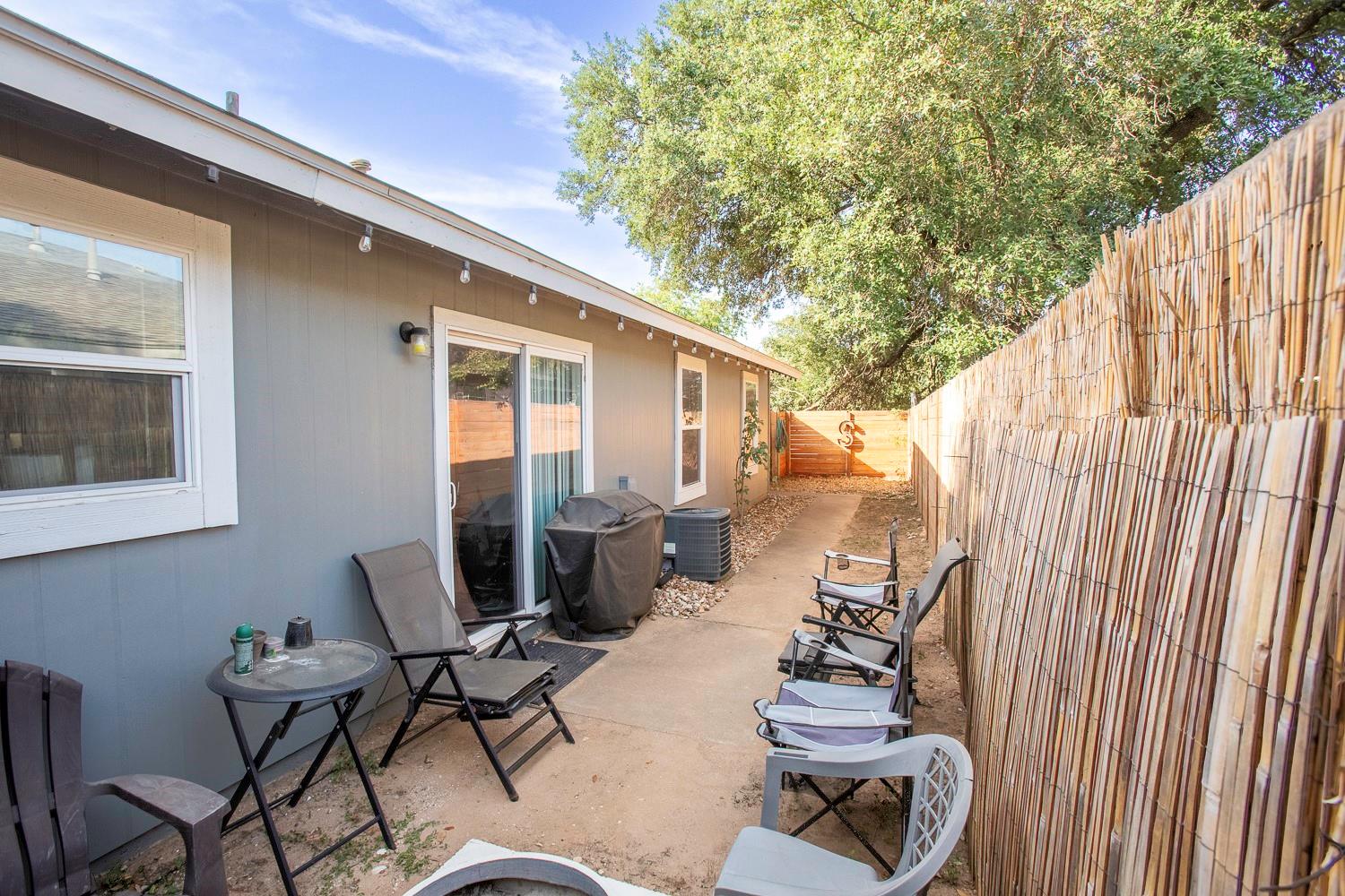 2003 Conestoga Trl # B, Austin, TX 78744