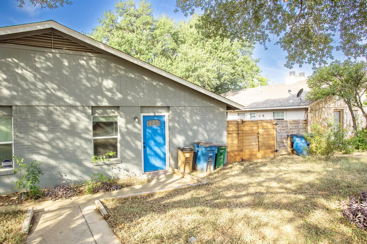 2003 Conestoga Trl # B, Austin, TX 78744