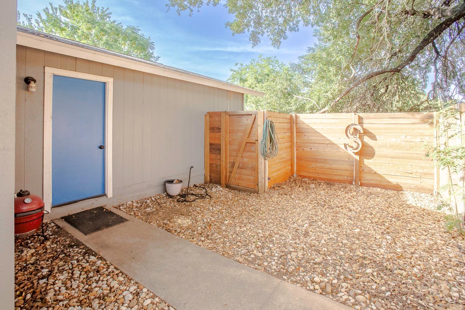 2003 Conestoga Trl # B, Austin, TX 78744