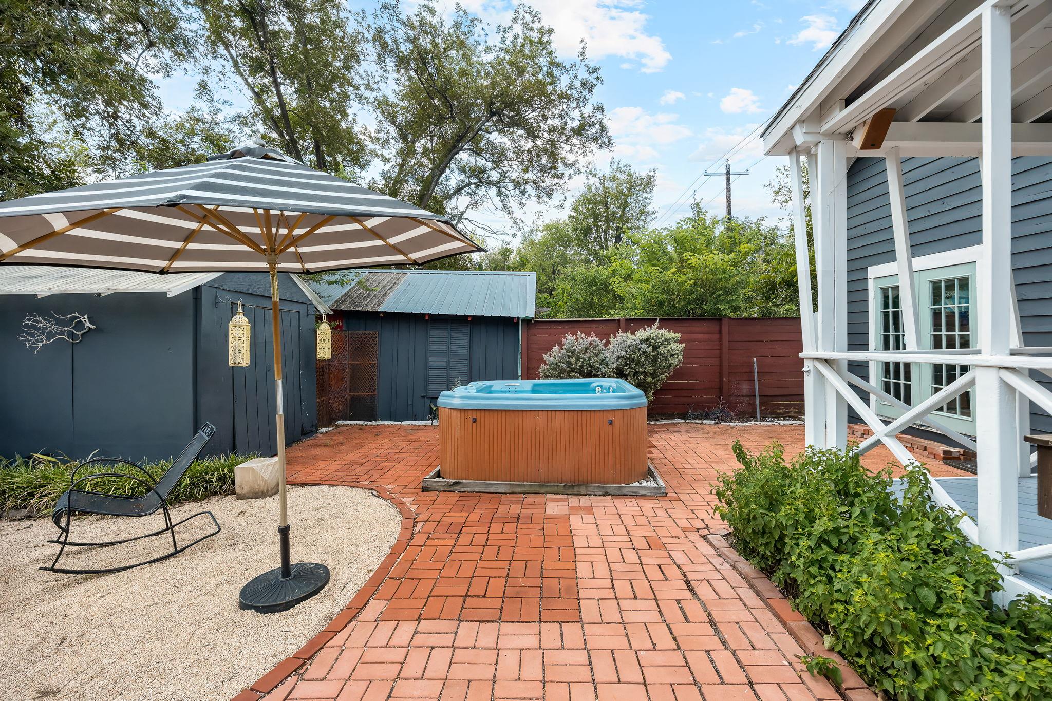 305 E 50th St, Austin, TX 78751