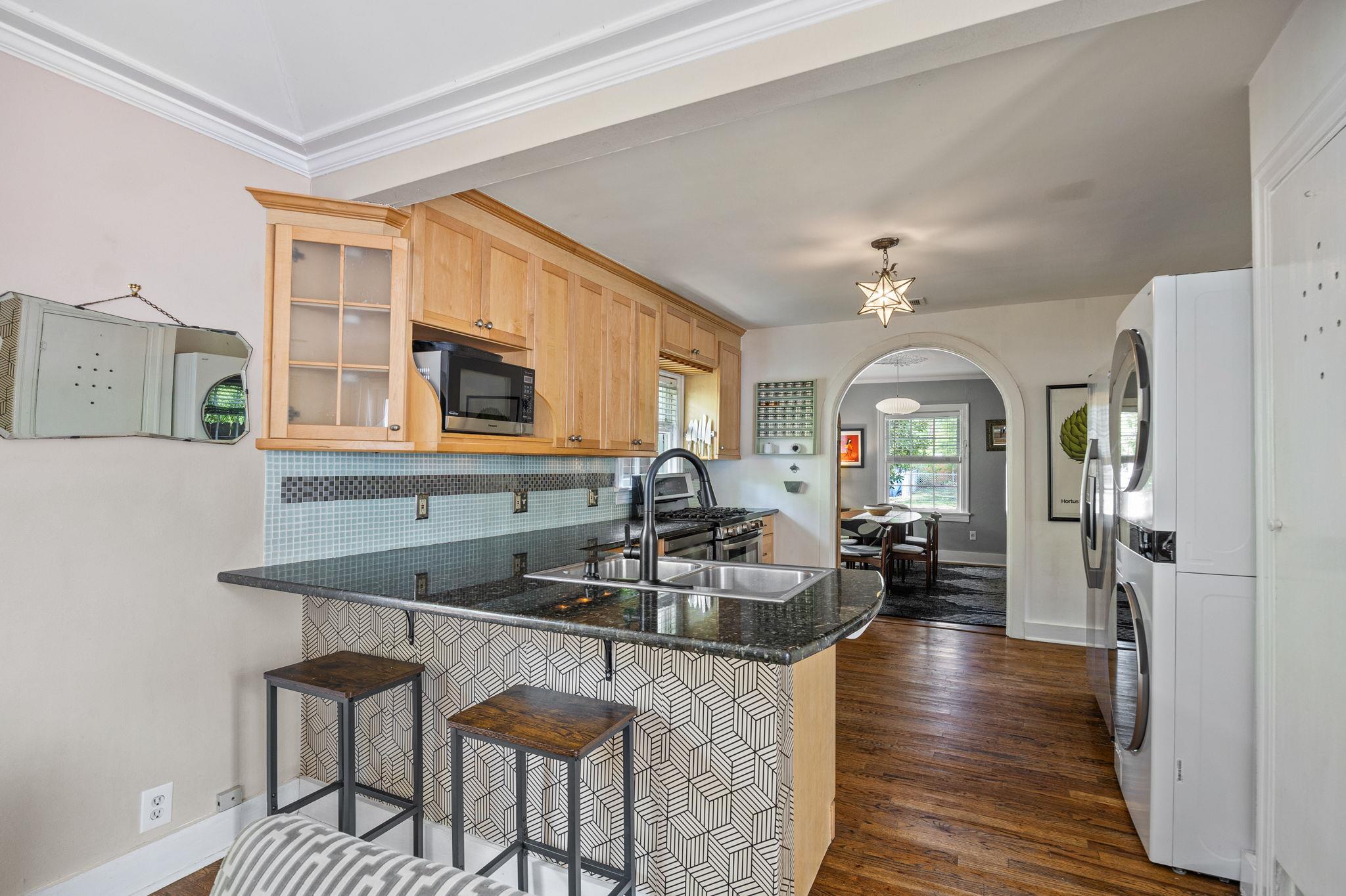 305 E 50th St, Austin, TX 78751