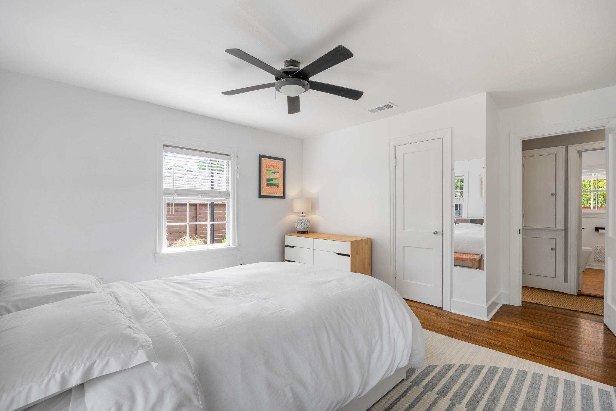 305 E 50th St, Austin, TX 78751