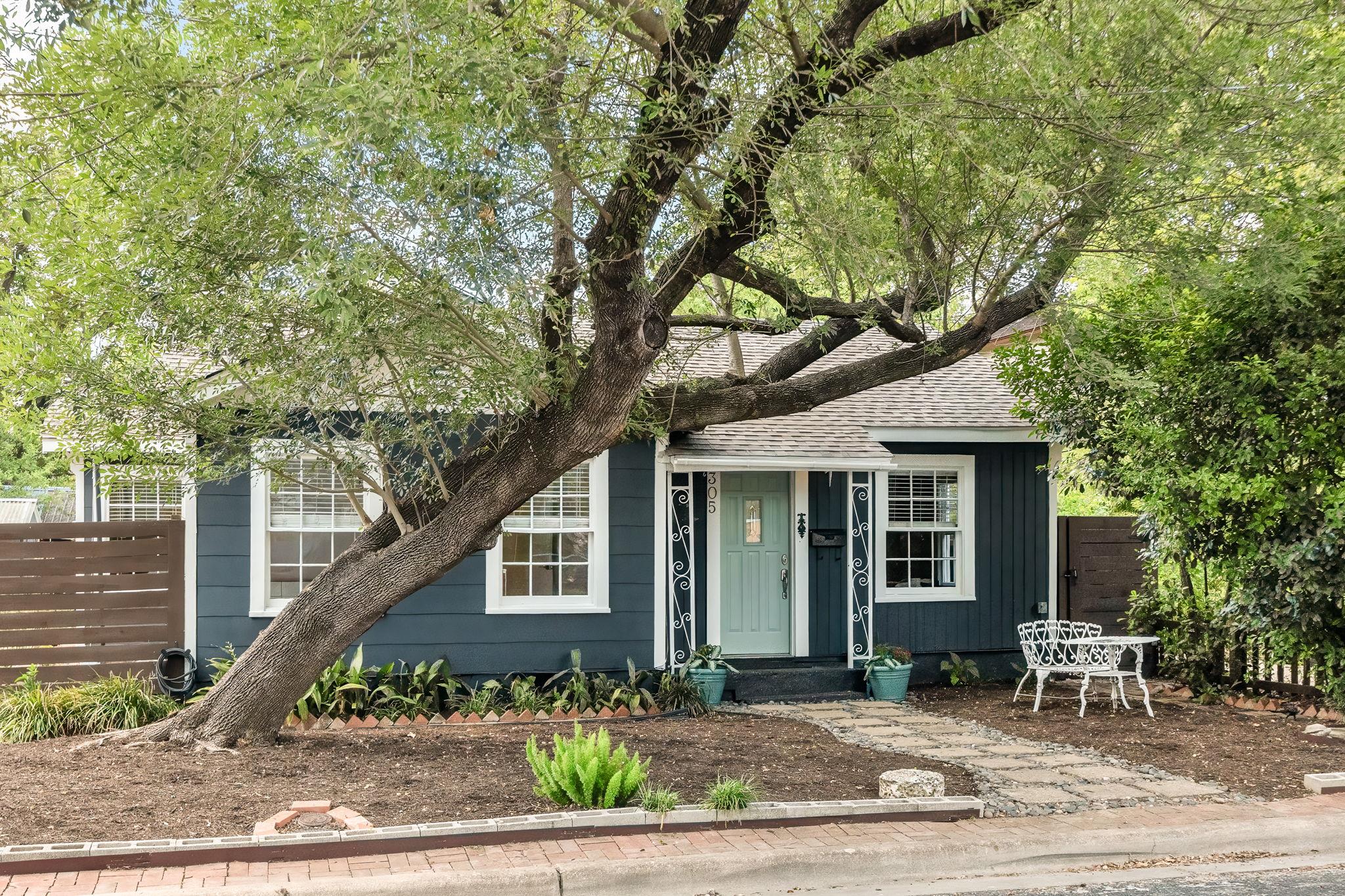 305 E 50th St, Austin, TX 78751