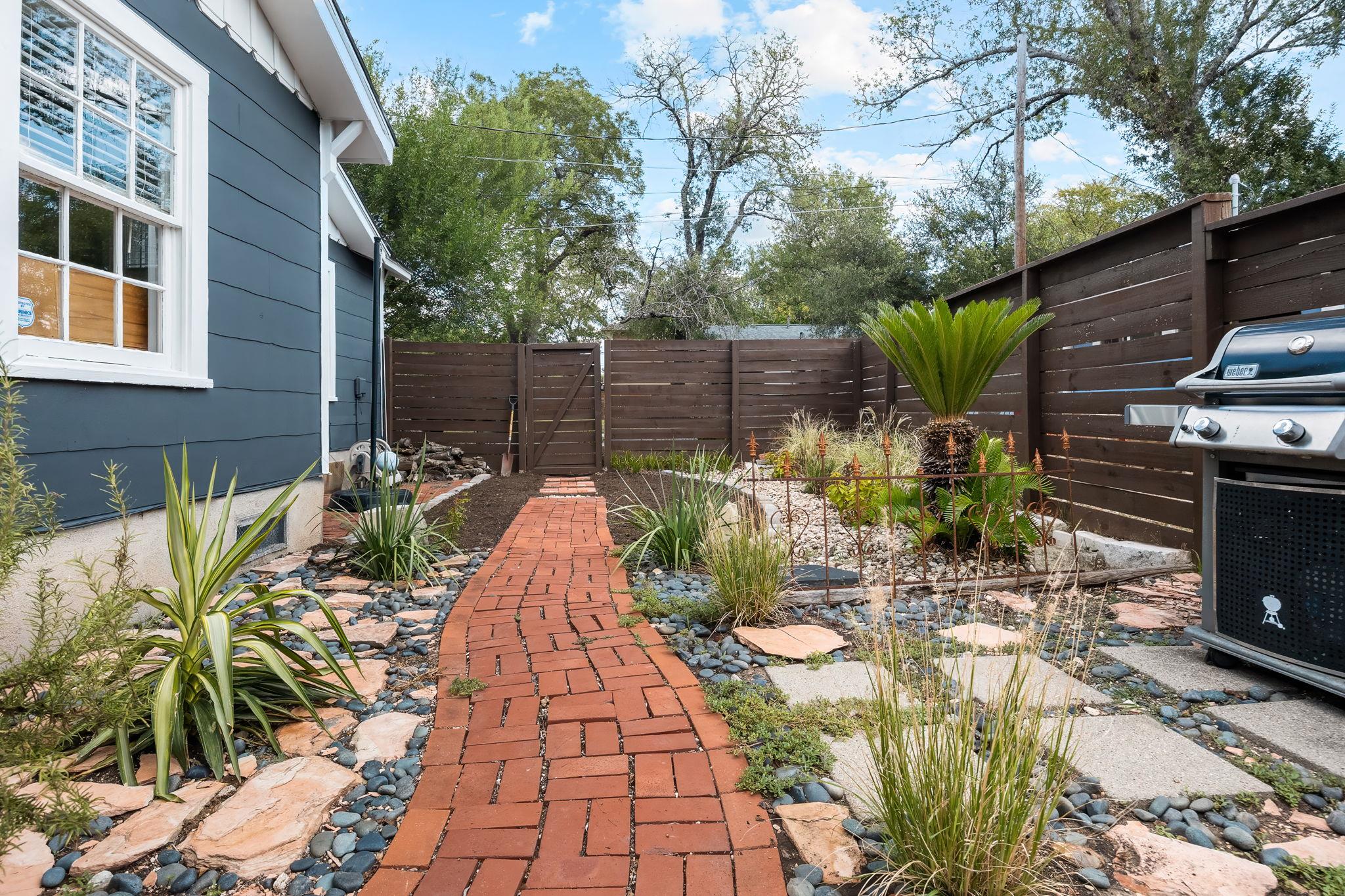 305 E 50th St, Austin, TX 78751