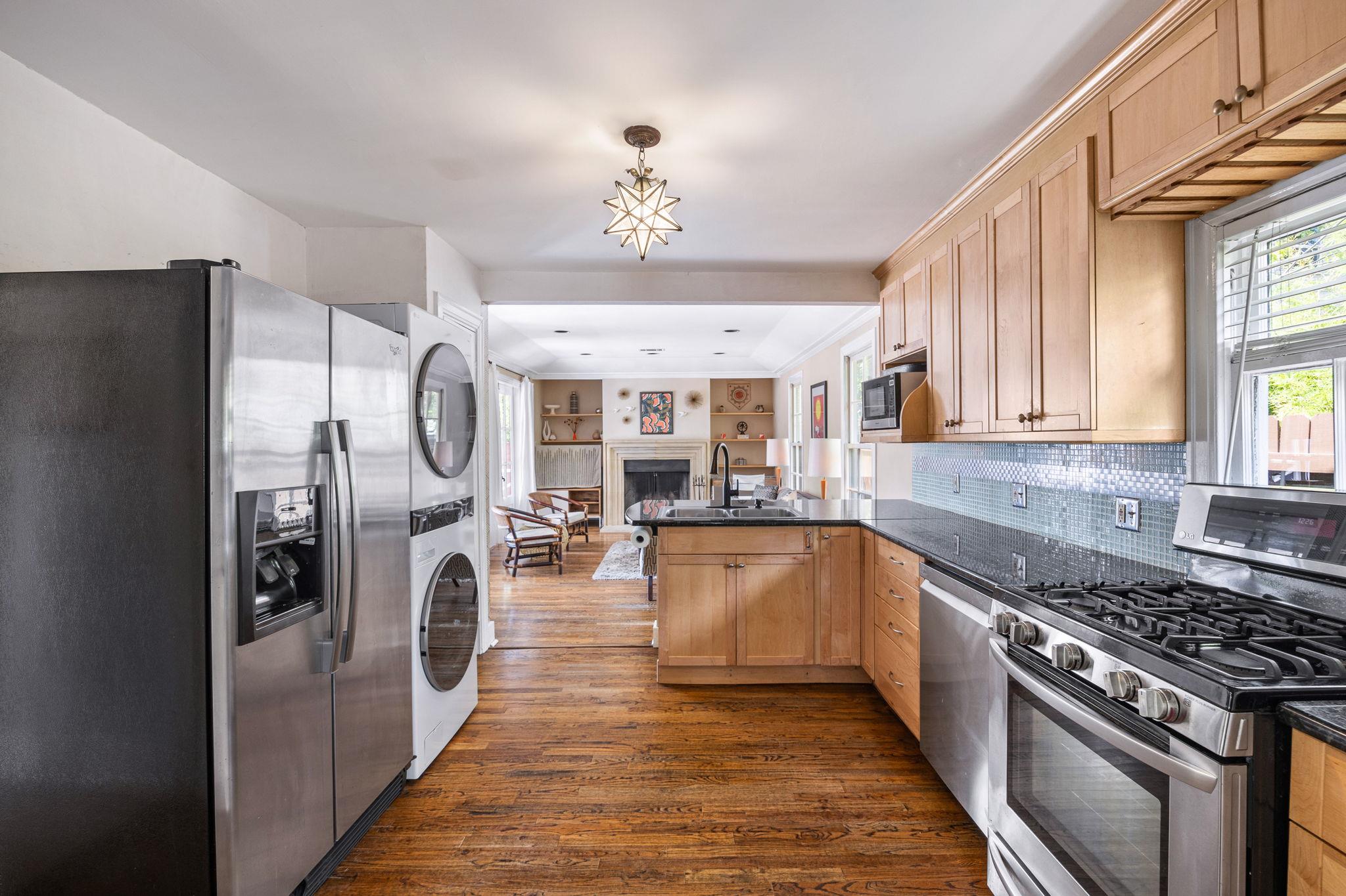 305 E 50th St, Austin, TX 78751