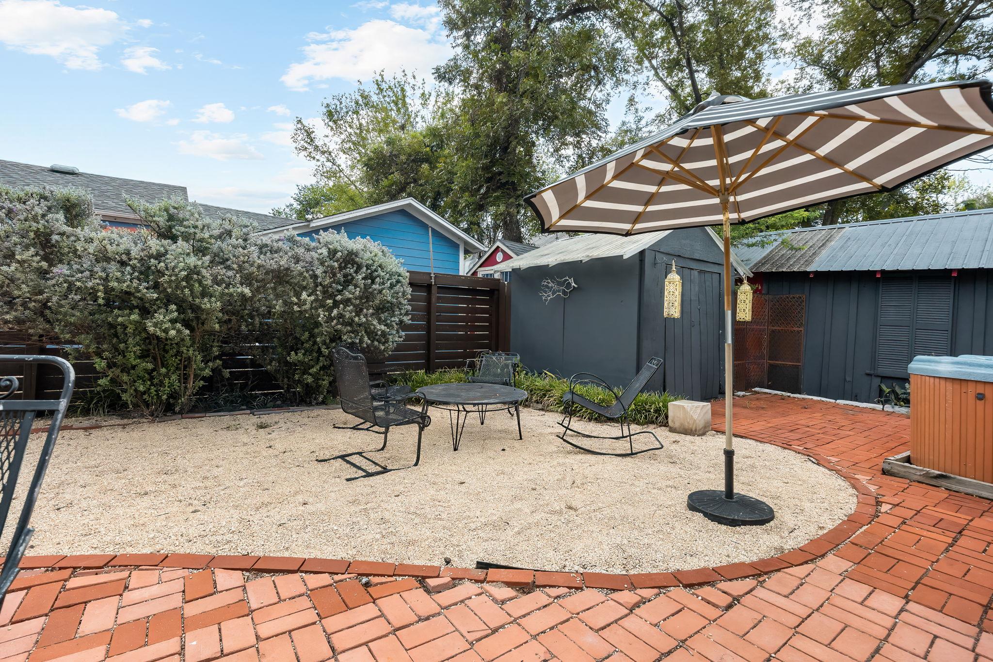 305 E 50th St, Austin, TX 78751